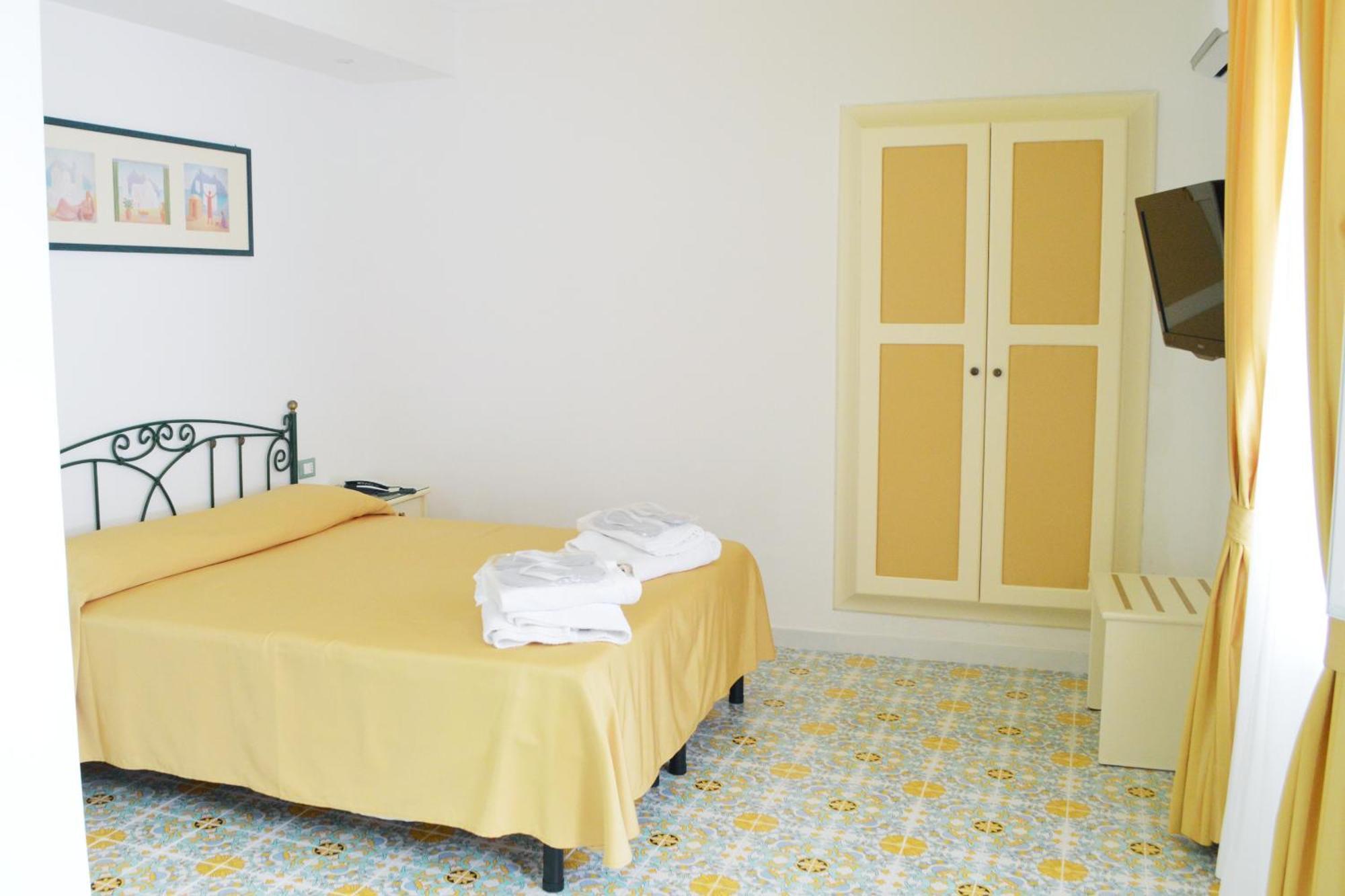 Bianca Hotel