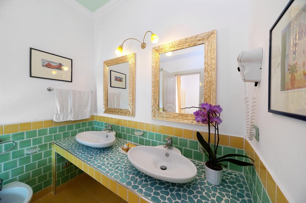 Bianca Hotel Forio (Isola d'Ischia)
